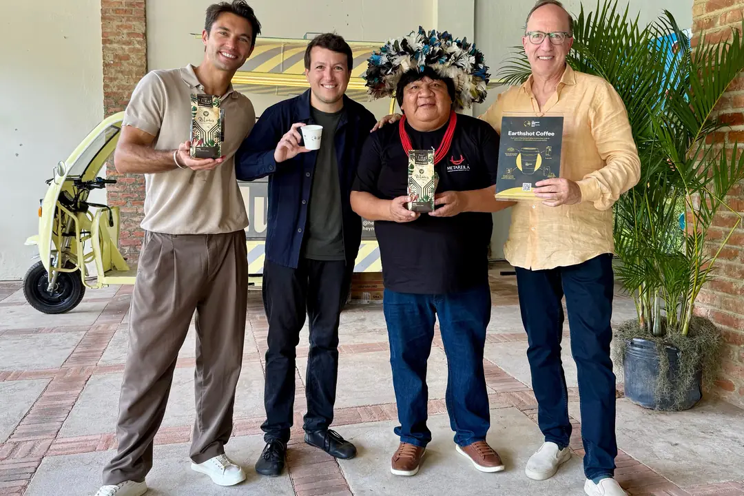 Guests with awards at Earthshot Prize Week