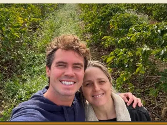 Rafael and Maíra at Fazenda Honeybee